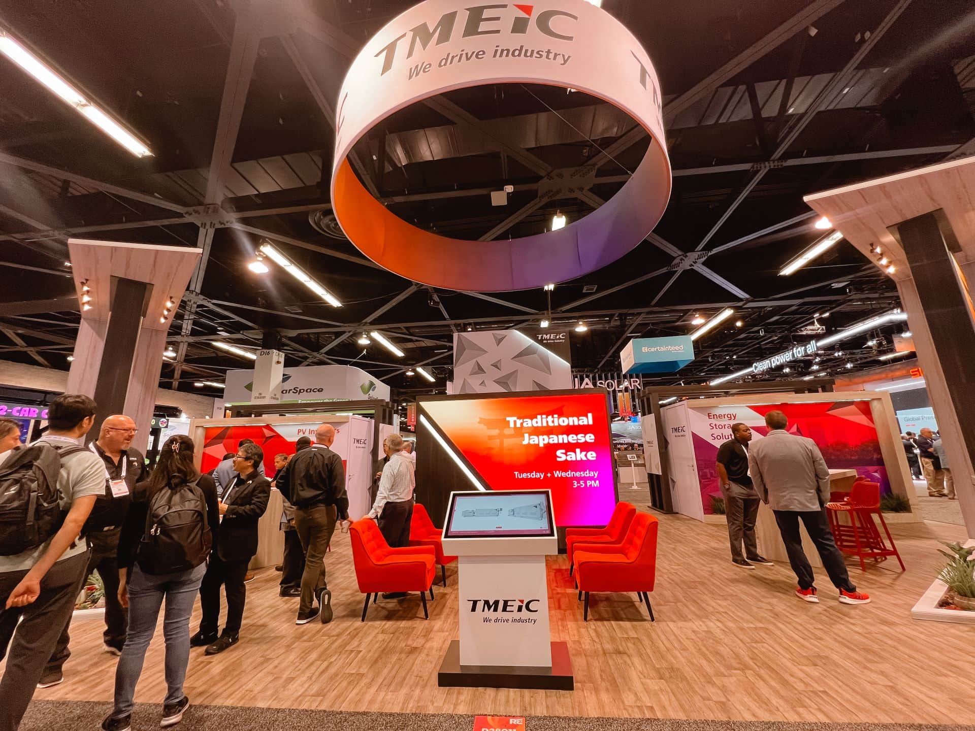 TMEIC 30x50 island trade show exhibit at RE+ 2024 - long aisle