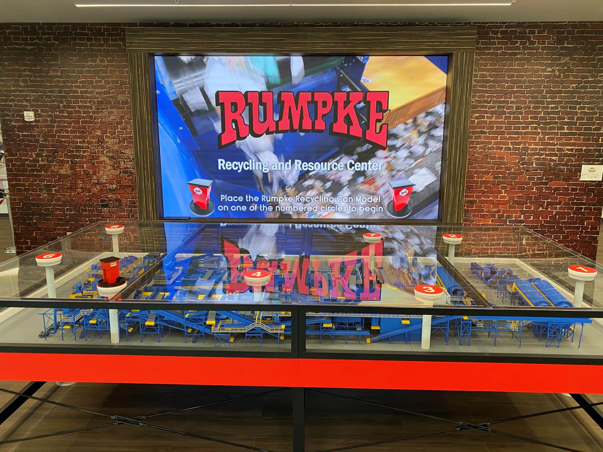 Rumpke Education Center - model Machinex MRF with LED screen
